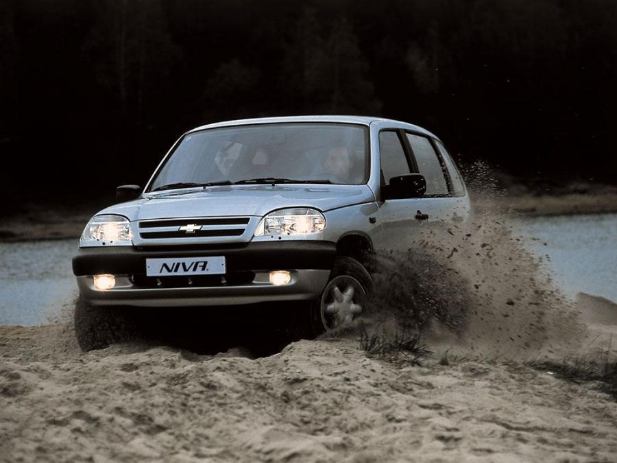  Chevrolet Niva 2002 года  (фото 8 из 16)